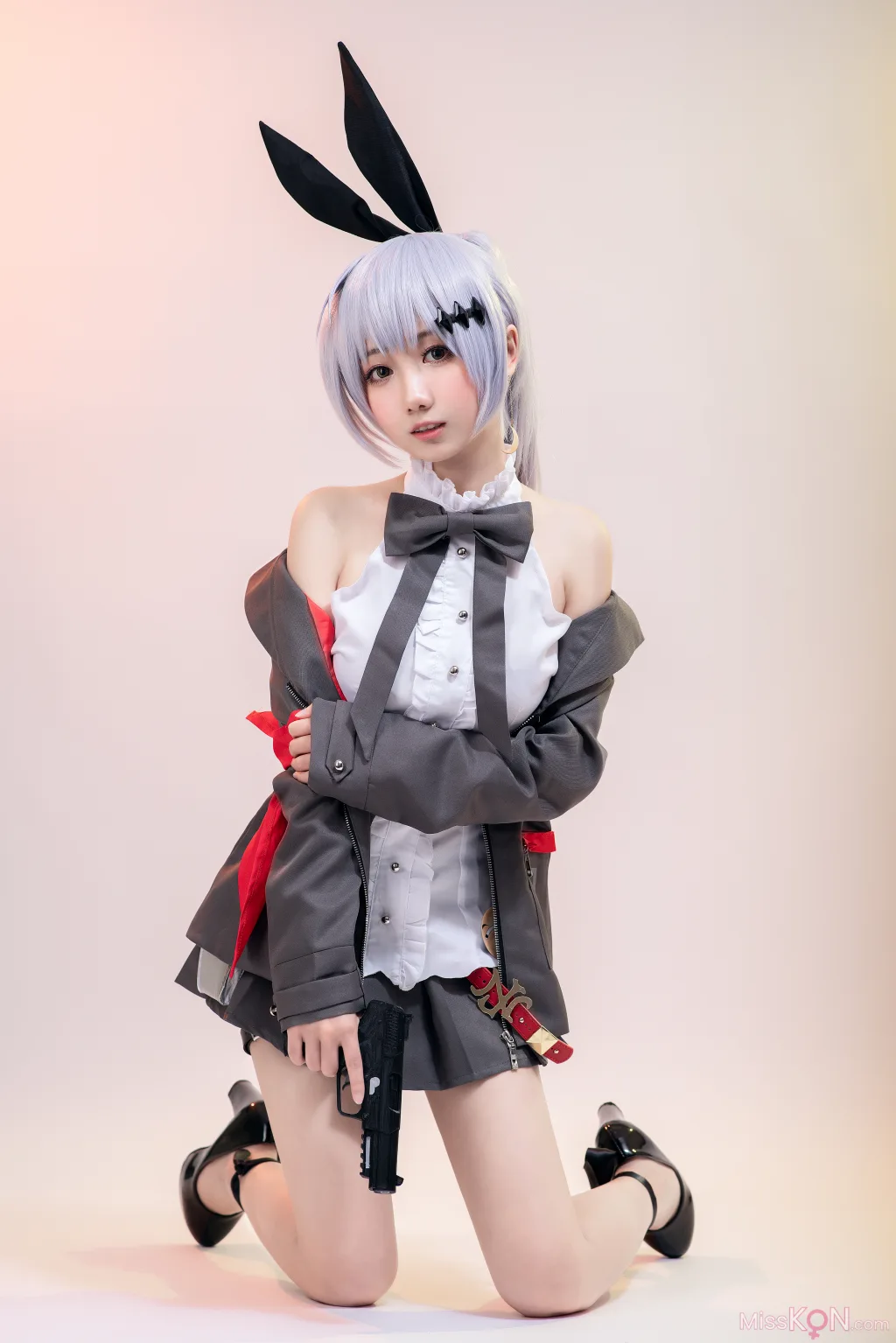 Coser@小木曾AYA: 少女前线 Fn-57 (20 photos)