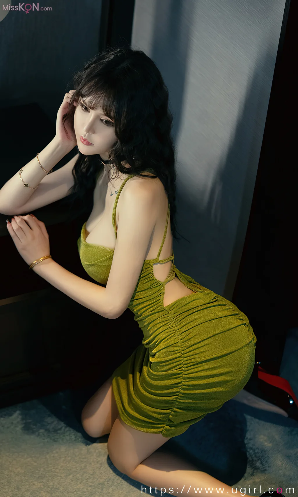 [Ugirls爱尤物] No.2696 – 2710 (525 photos)