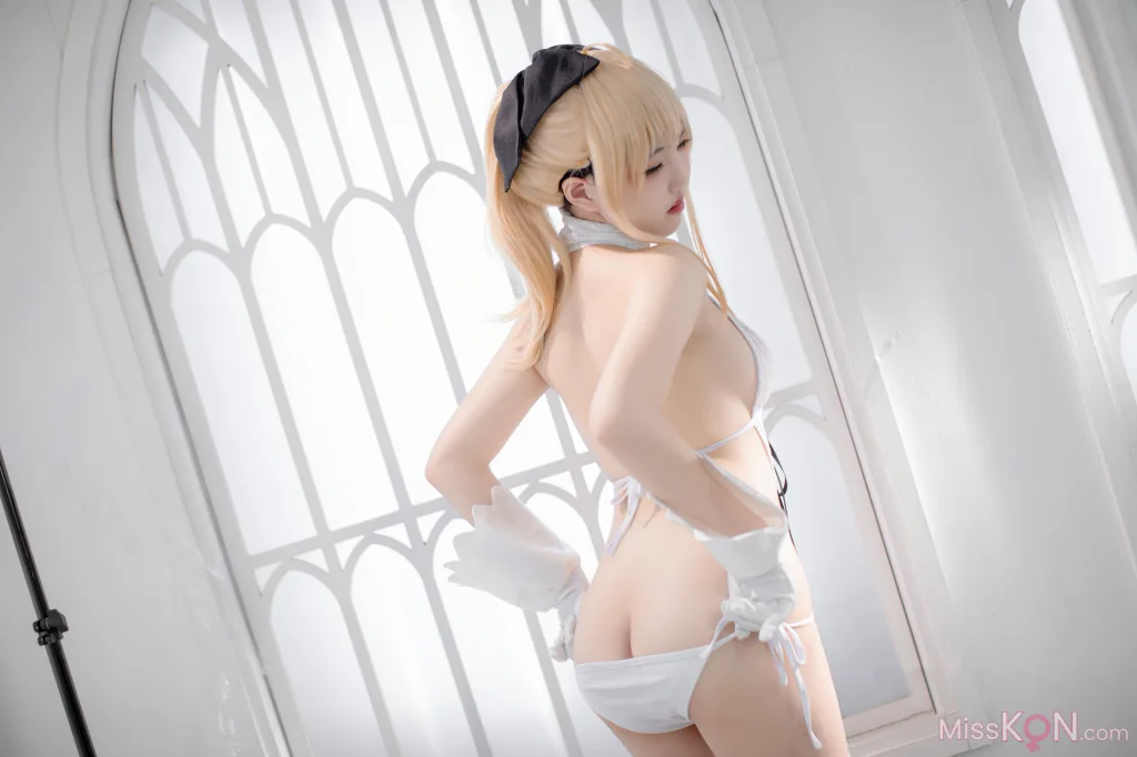 Coser@阿薰kaOri: FGO 白Saber (50 ảnh)