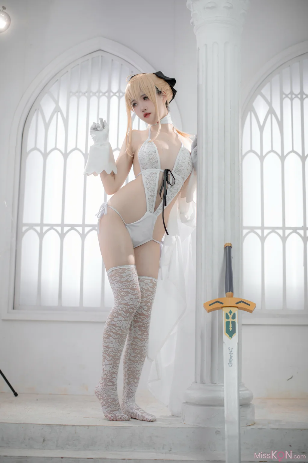 Coser@阿薰kaOri: FGO 白Saber (50 ảnh)
