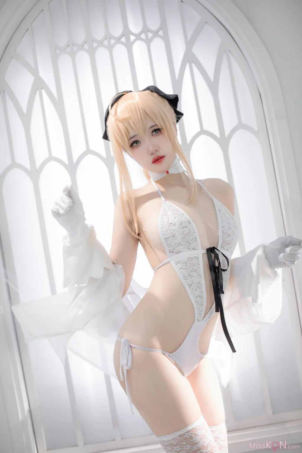 Coser@阿薰kaOri: FGO 白Saber (50 photos)