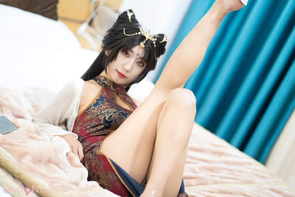 Coser@职业奶妈三水子: 玉玲珑旗袍 (54 photos)