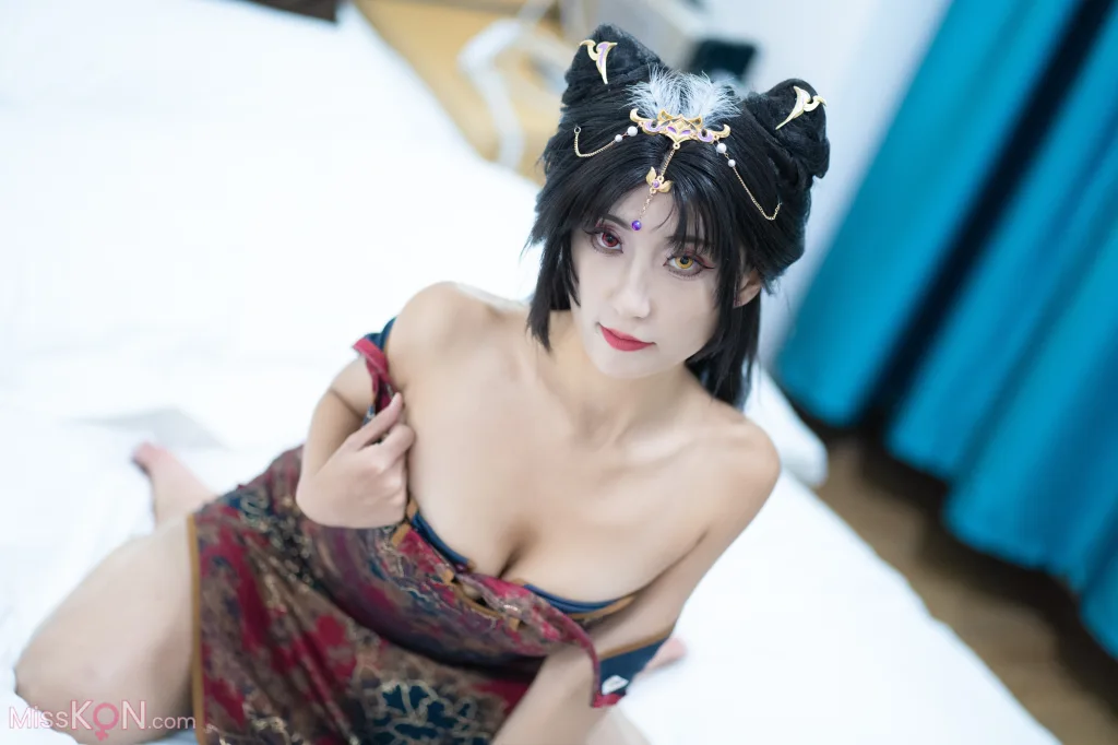 Coser@职业奶妈三水子: 玉玲珑旗袍 (54 photos)