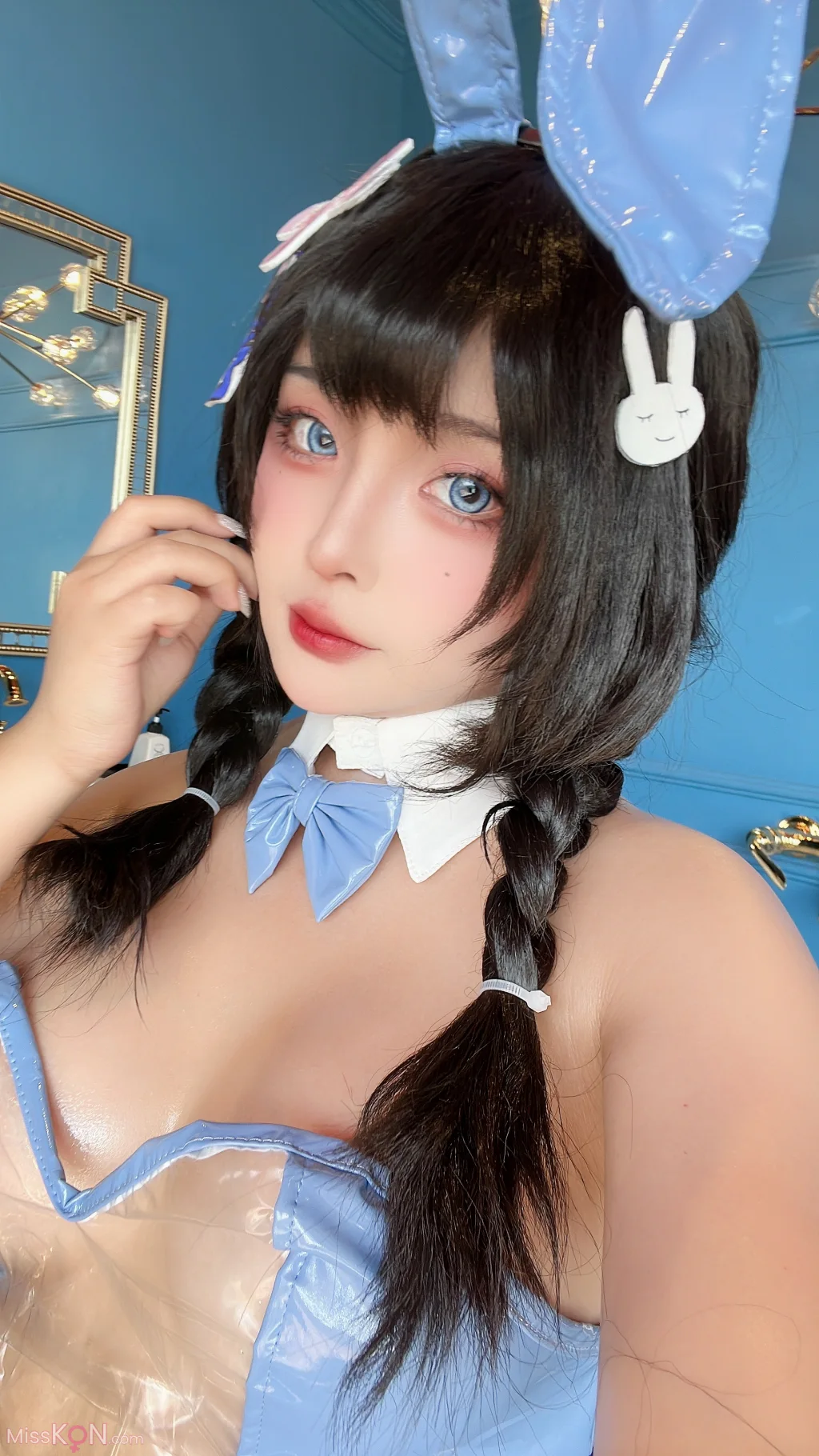 Coser@Sayo Momo: Mary NIKKE Medical Bunny (103 photos )