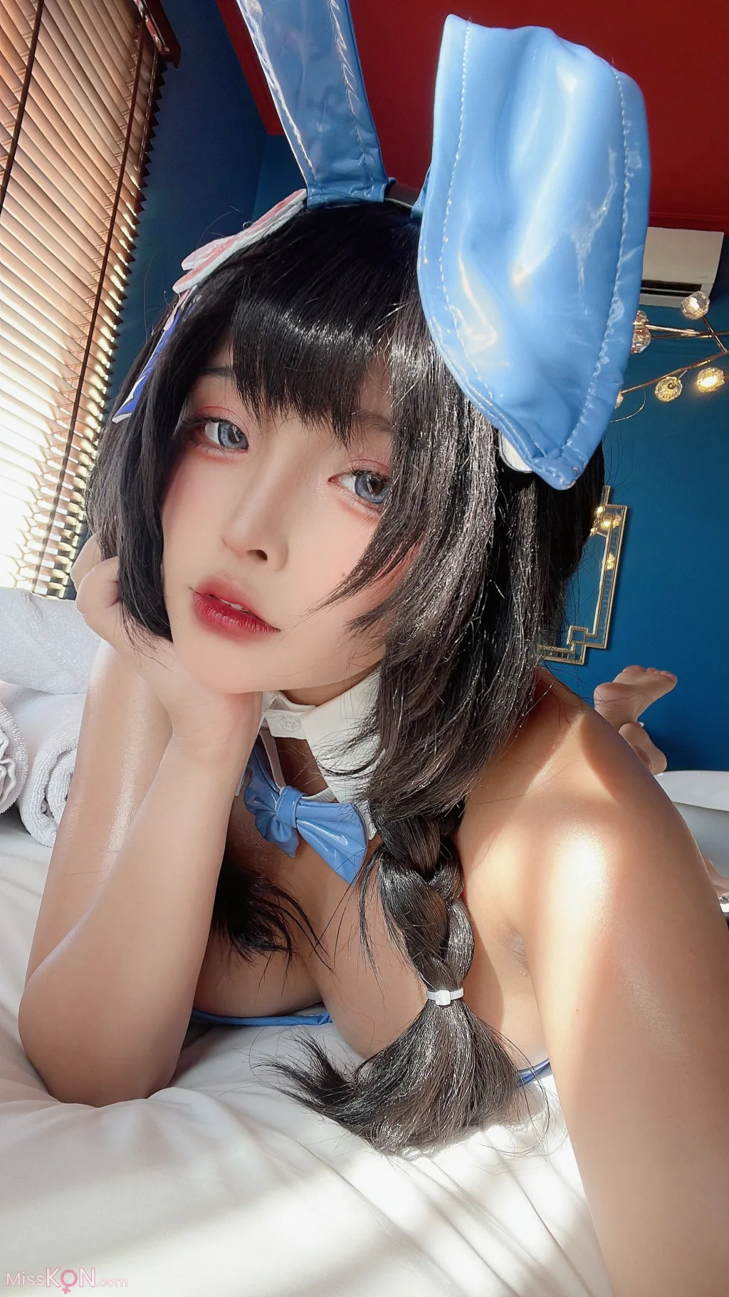 Coser@Sayo Momo: Mary NIKKE Medical Bunny (103 photos )