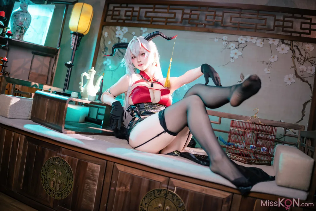 Coser@屿鱼: 碧蓝航线 埃吉尔旗袍 (50 ảnh)
