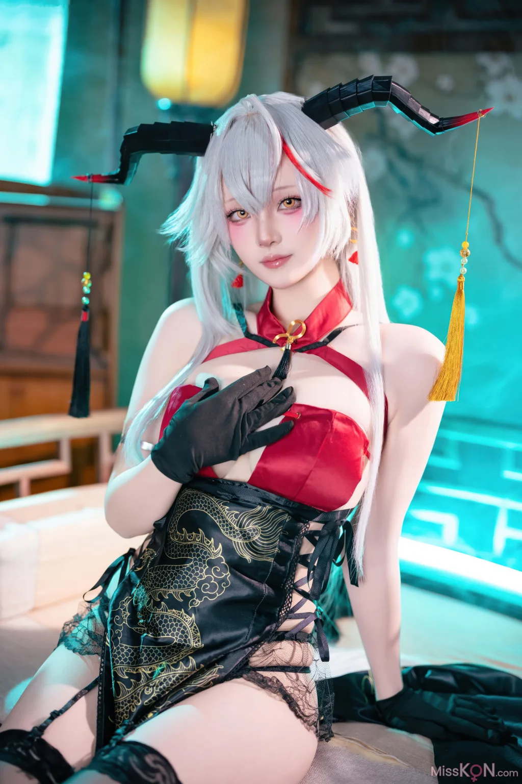 Coser@屿鱼: 碧蓝航线 埃吉尔旗袍 (50 photos)