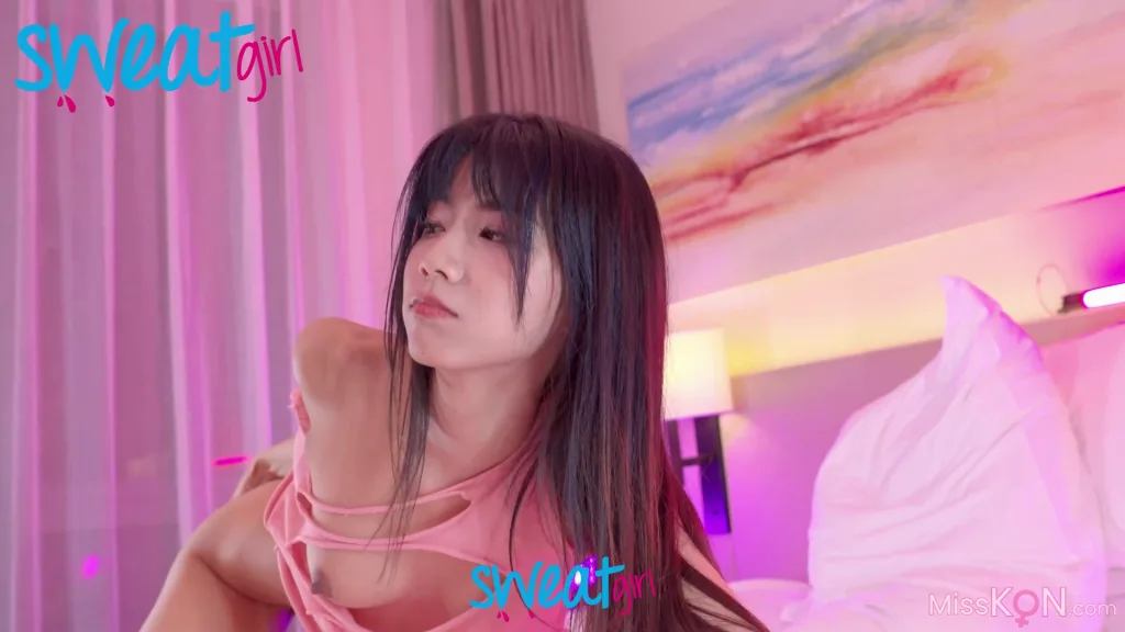 [SweatGirl] Robin: 長腿妹妹 多角度拍攝 (47 photos )