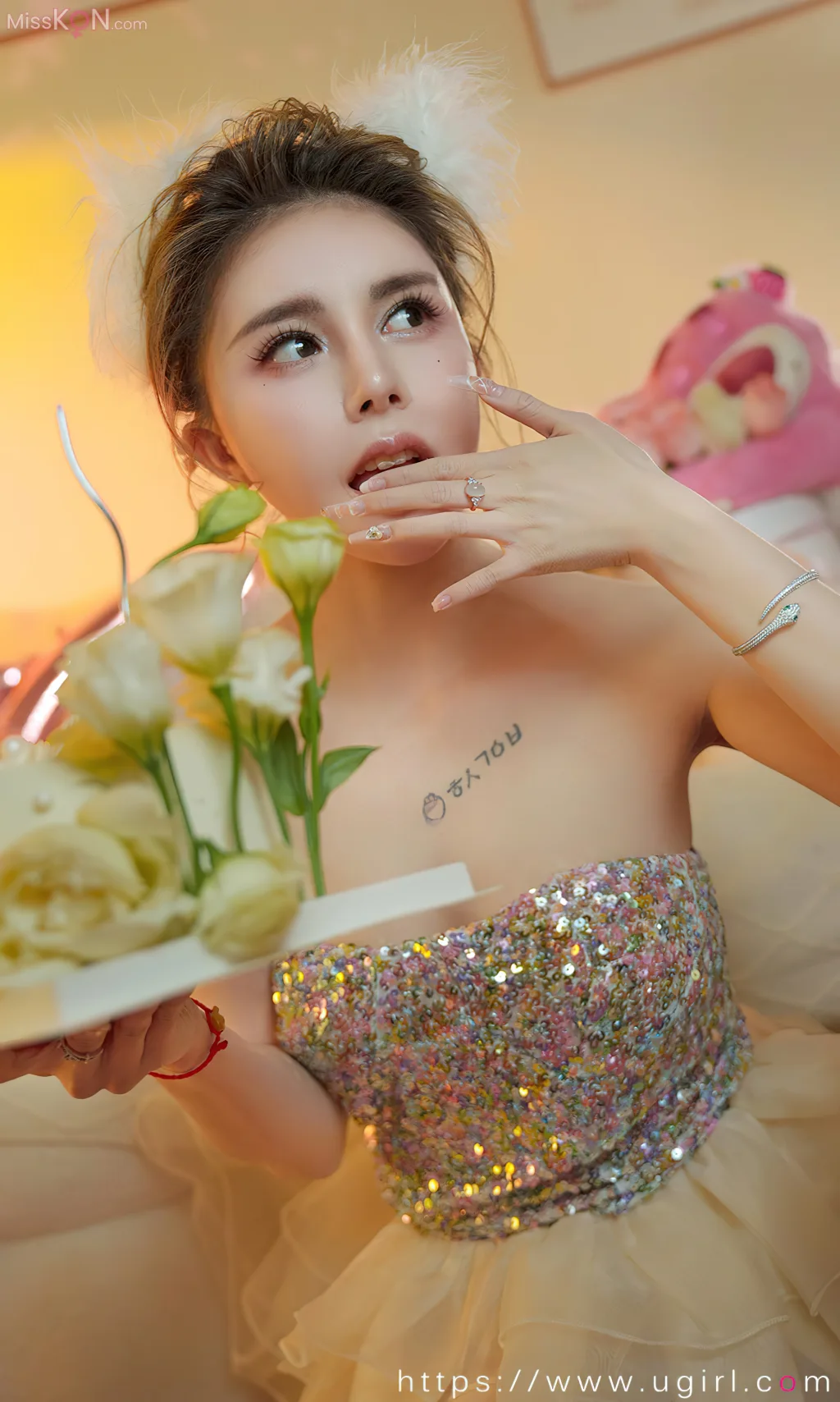 [Ugirls爱尤物] No.2771 – 2785 (525 ảnh)
