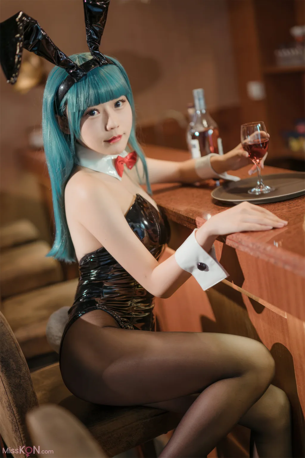 Coser@香草喵露露: 七龙珠 布玛 兔女郎 (30 ảnh)