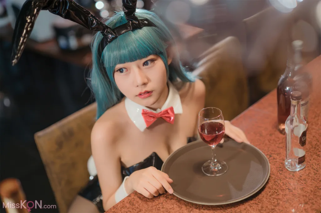 Coser@香草喵露露: 七龙珠 布玛 兔女郎 (30 ảnh)