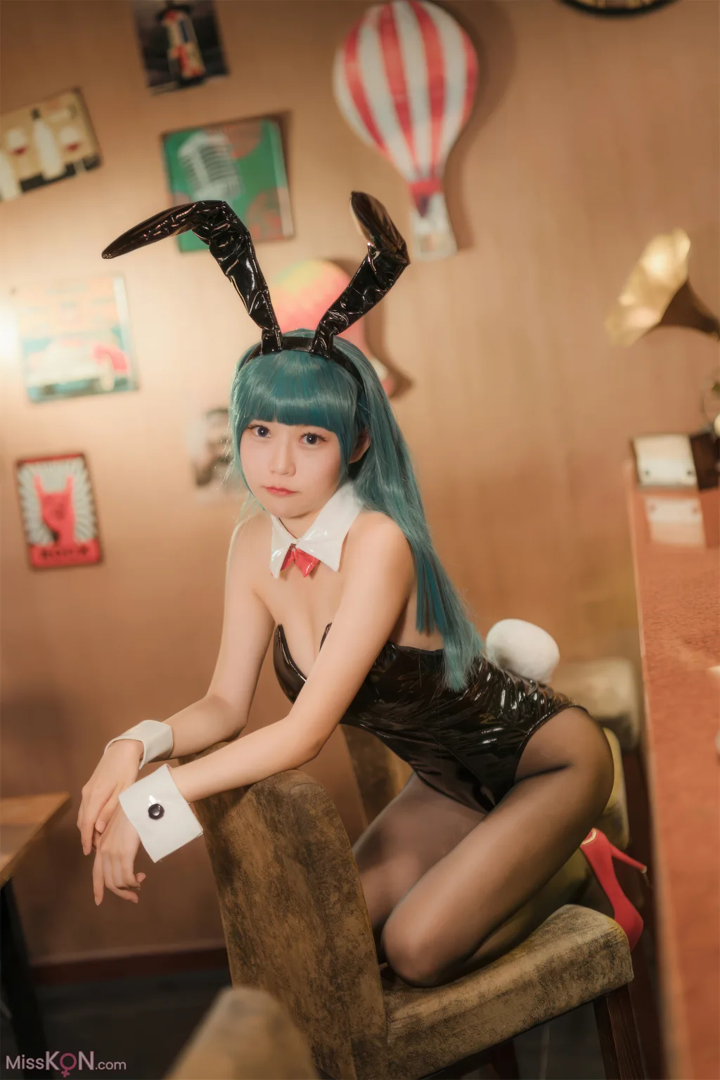 Coser@香草喵露露: 七龙珠 布玛 兔女郎 (30 photos)