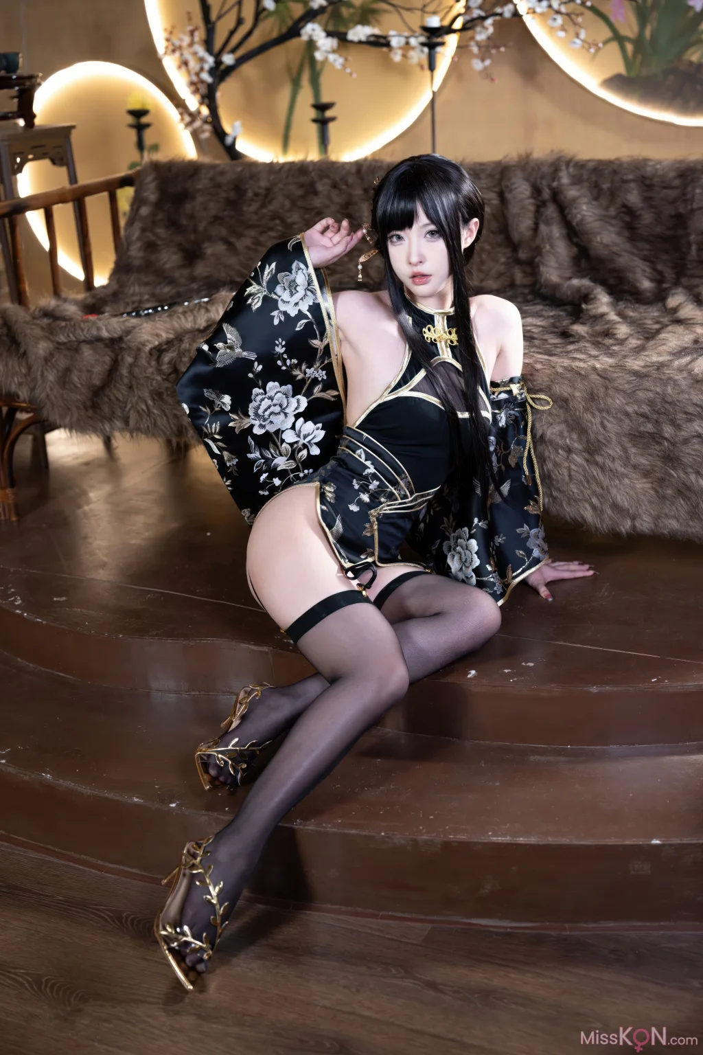 Coser@清水由乃: 金枝玉叶 (40 photos)