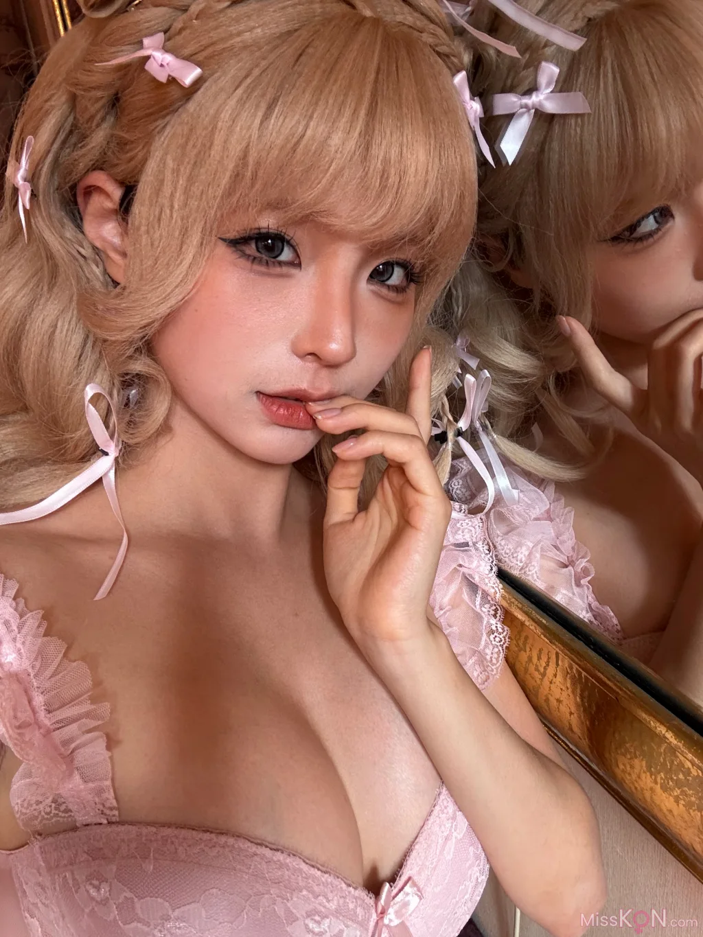 Coser@蠢沫沫 (chunmomo): 金发蝴蝶结 (94 photos)