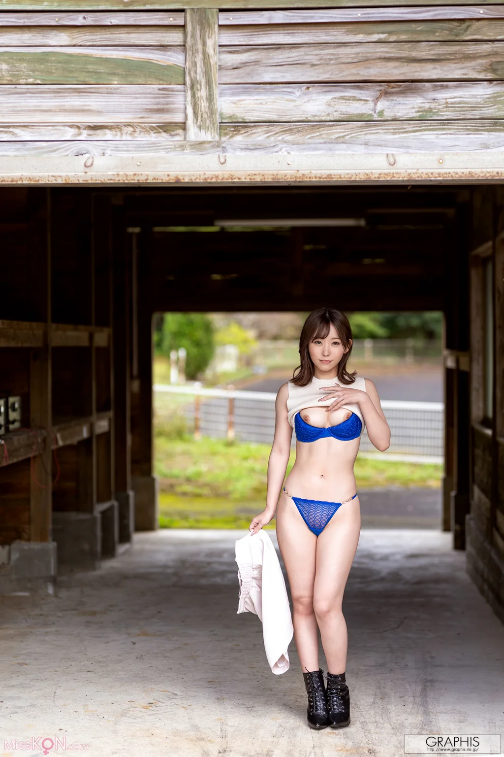 [JP] Nanashima Mai (七嶋舞): [Graphis Gals] No.563 Rainbow (161 photos)