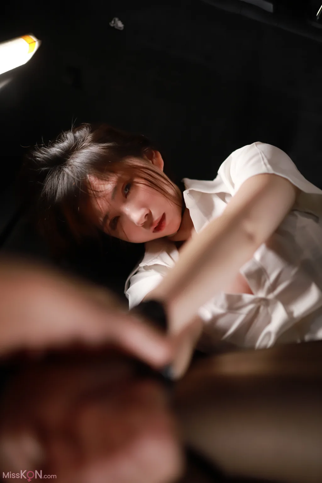 Coser@上杉绘梨落: 被人跟踪 (102 photos)