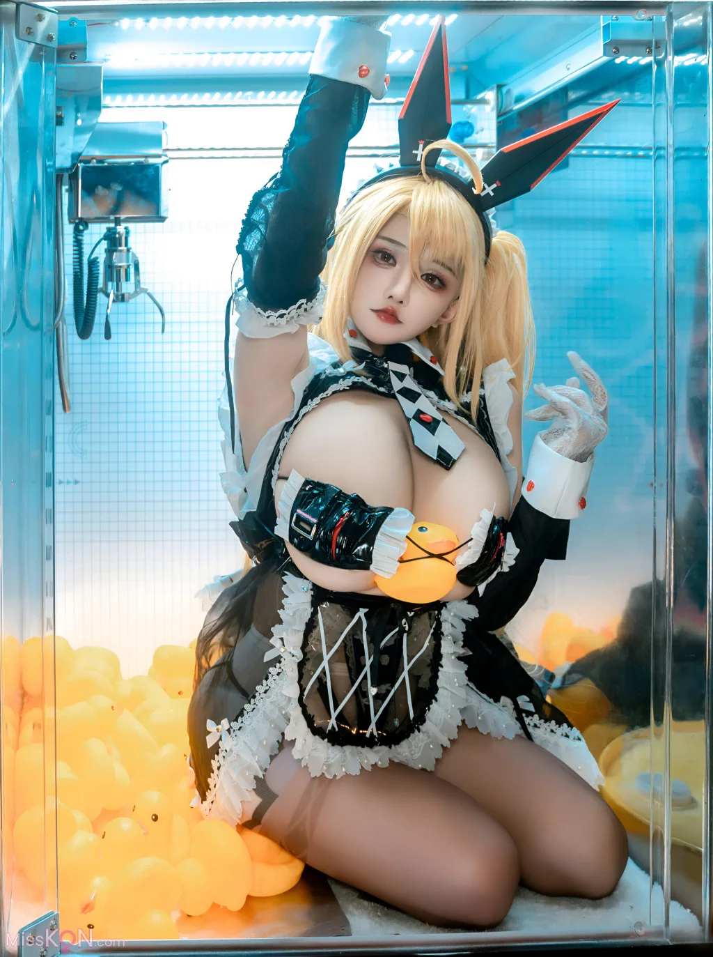 Coser@虎牙古阿扎: 交错战线 咎瓦尤斯女仆 (60 photos)