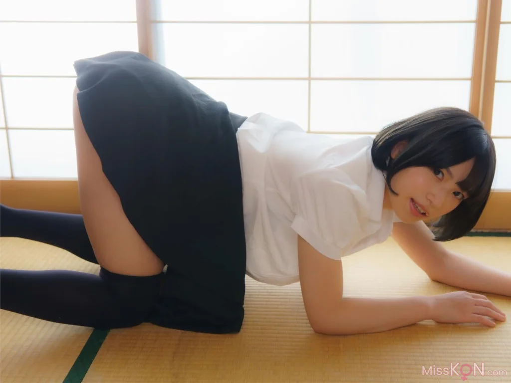 [JP] Riina Murakami (村上りいな): フェティッシュ写真集 『ニーハイソックスになりたくて』 (エンタメ娯楽ちゃんねる) (142 photos)
