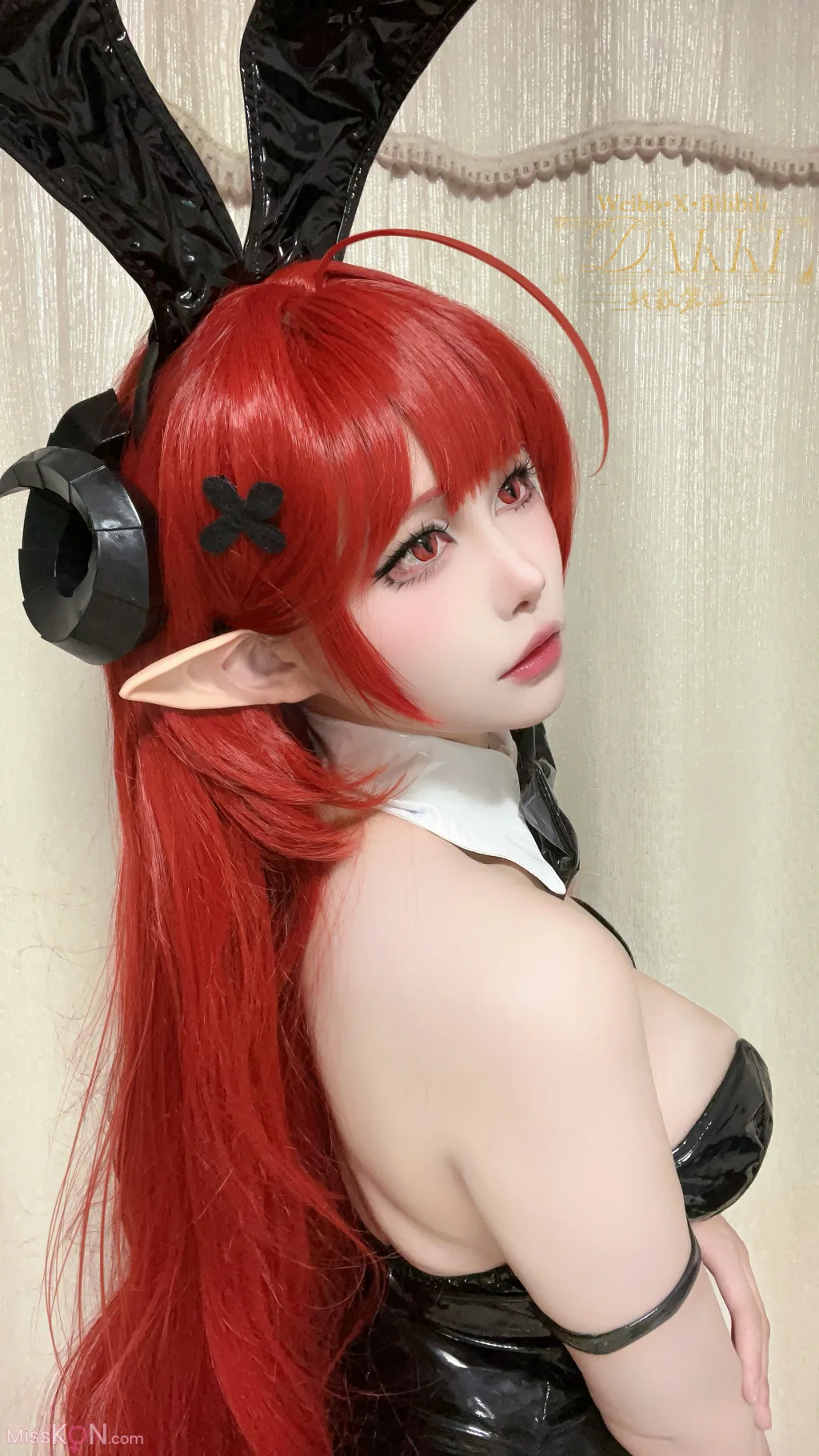 Coser@Dakki伊: 碧蓝航线兴登堡自拍 (27 photos)