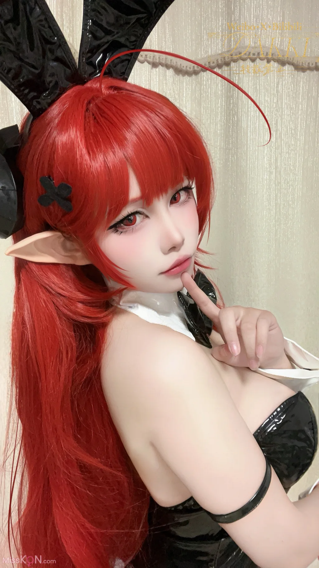 Coser@Dakki伊: 碧蓝航线兴登堡自拍 (27 photos)