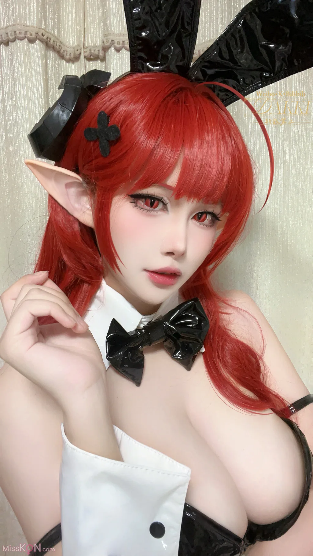 Coser@Dakki伊: 碧蓝航线兴登堡自拍 (27 photos)