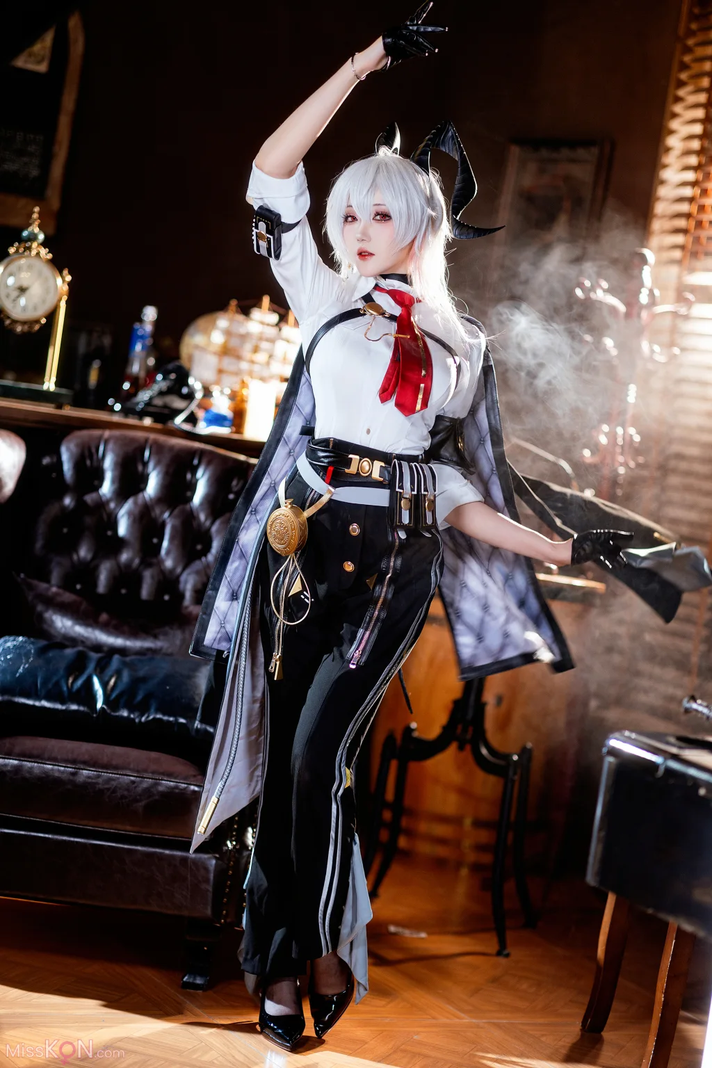 Coser@瓜希酱: 鸣潮 赞妮 (20 photos)