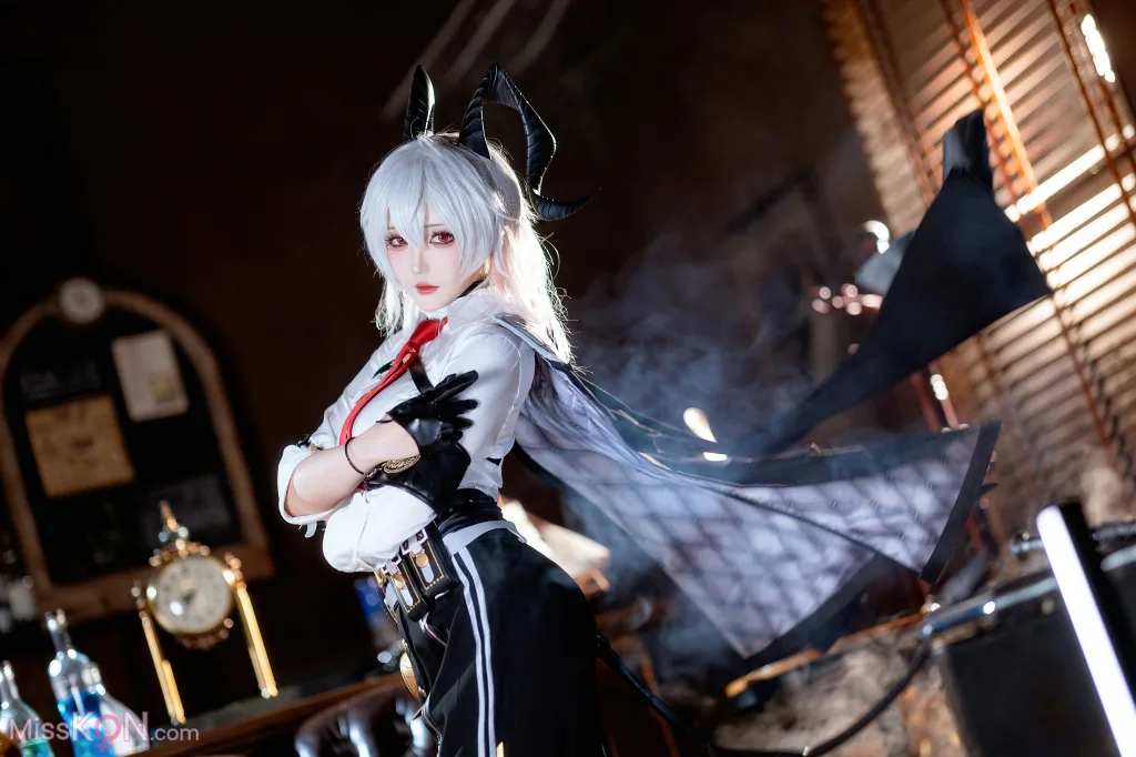 Coser@瓜希酱: 鸣潮 赞妮 (20 photos)