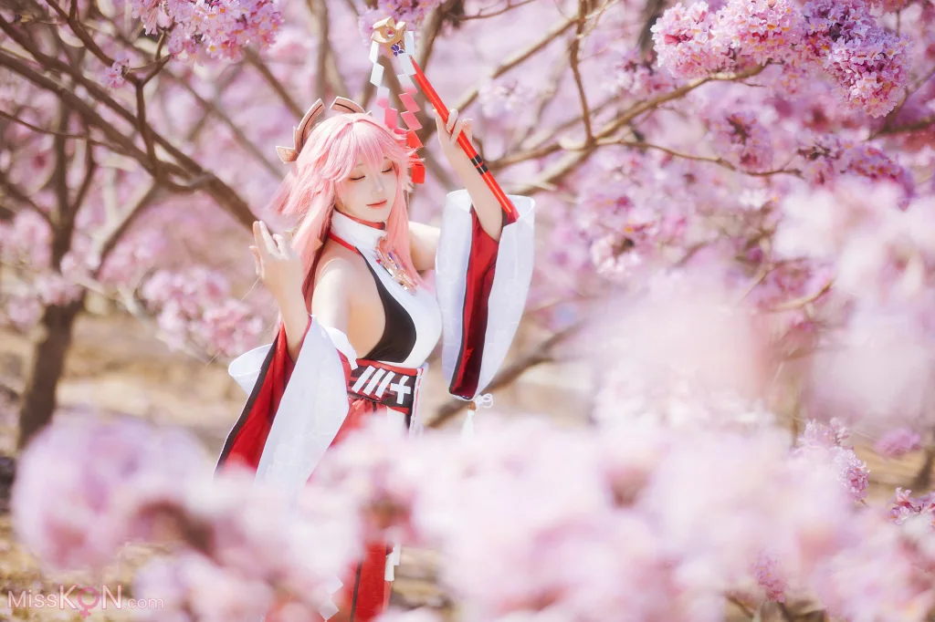 Coser@瓜希酱: 原神 八重神子 (20 photos)