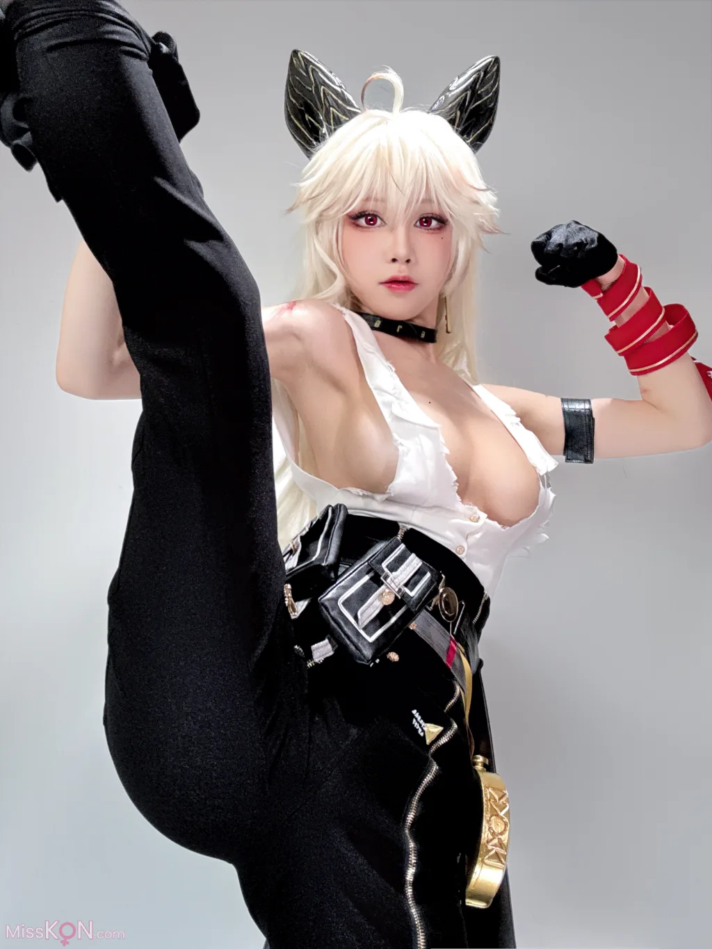 Coser@水淼Aqua: 贊妮爆衣自拍 (21 photos)