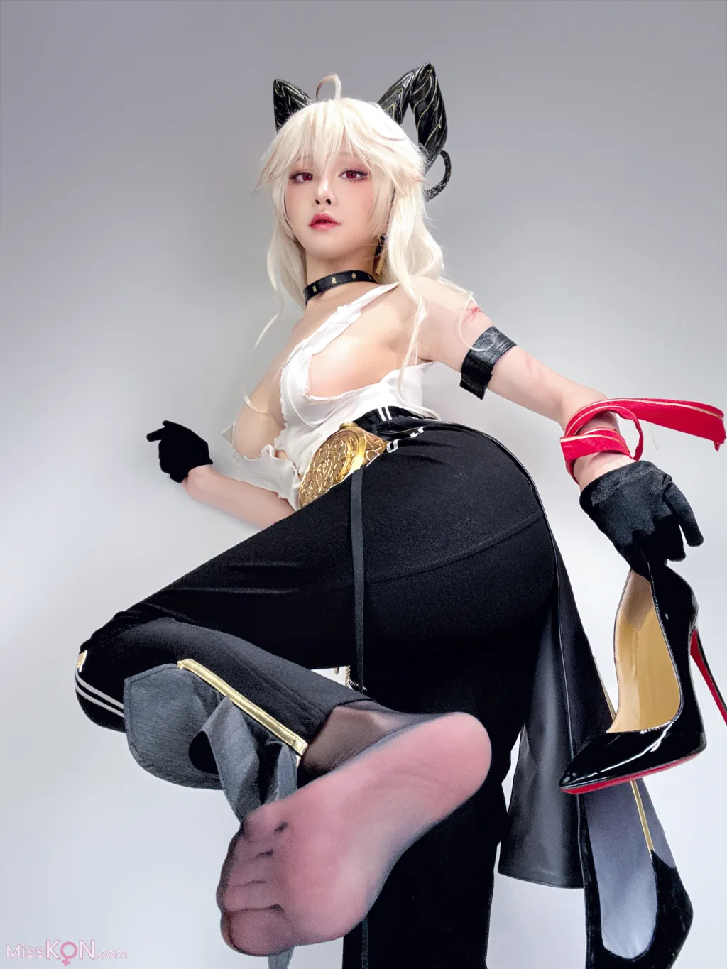 Coser@水淼Aqua: 贊妮爆衣自拍 (21 photos)