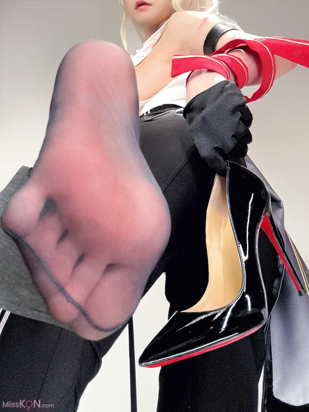 Coser@水淼Aqua: 贊妮爆衣自拍 (21 photos)
