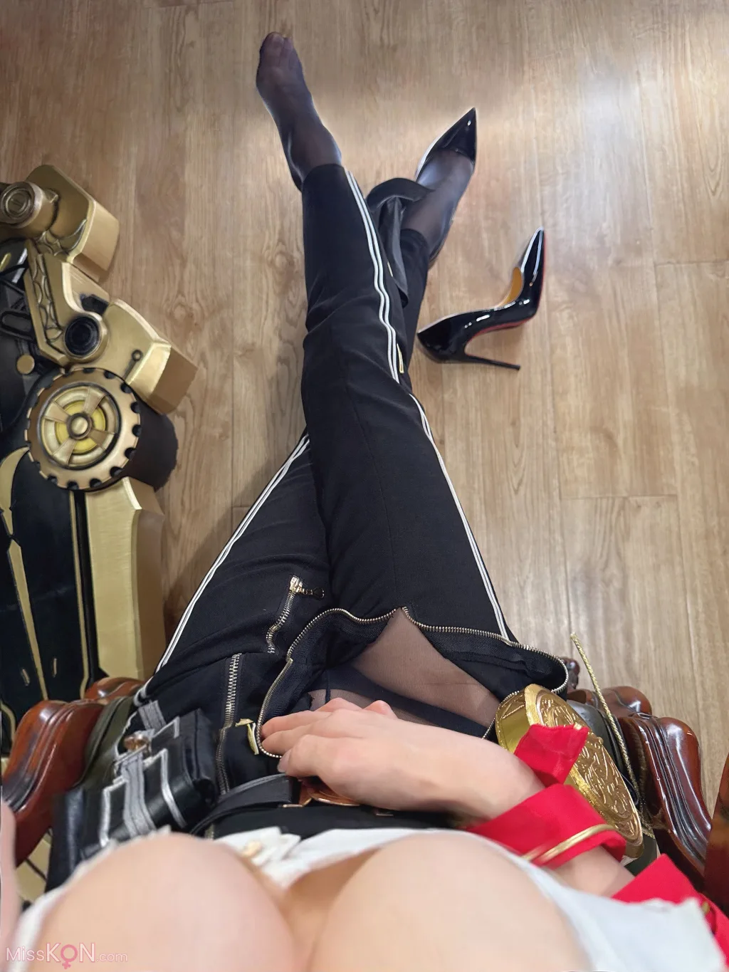 Coser@水淼Aqua: 贊妮爆衣自拍 (21 photos)