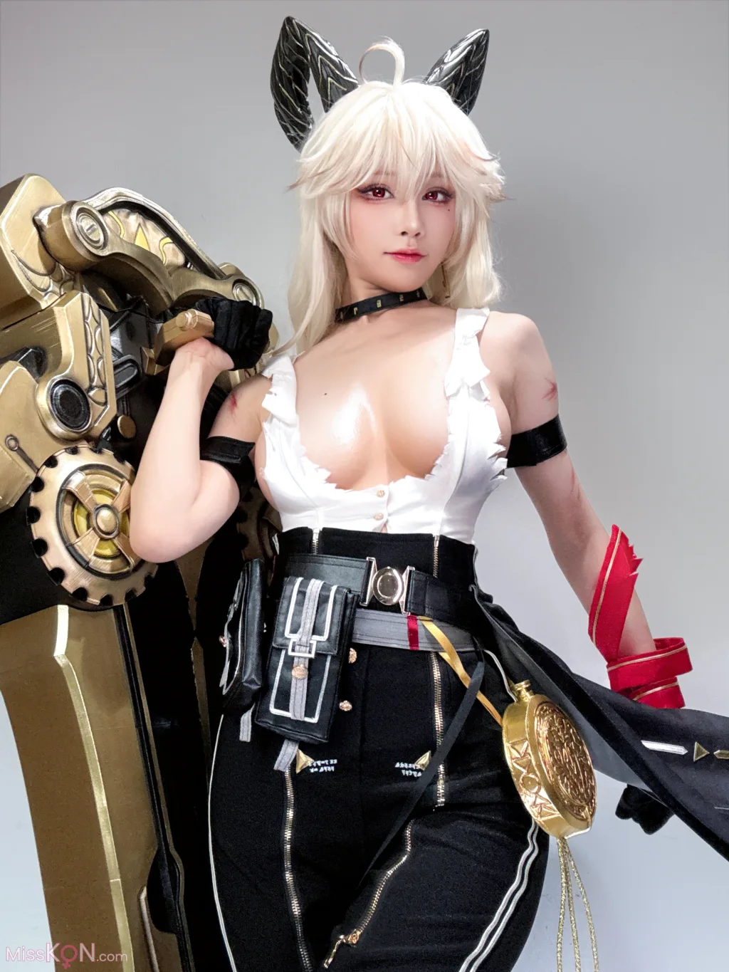 Coser@水淼Aqua: 贊妮爆衣自拍 (21 photos)