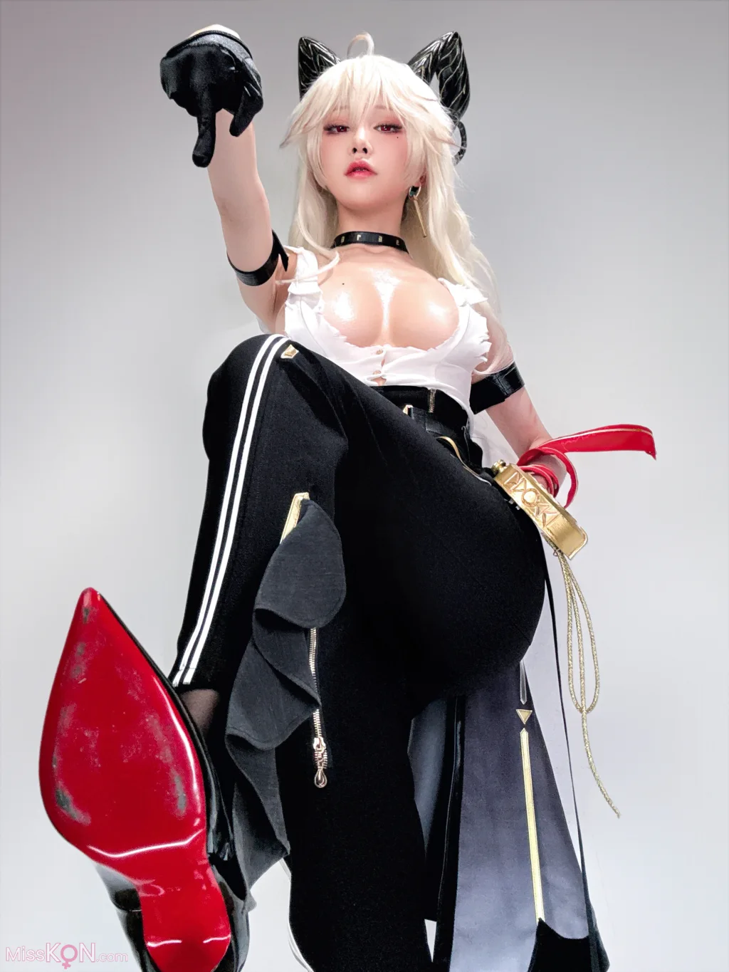 Coser@水淼Aqua: 贊妮爆衣自拍 (21 photos)