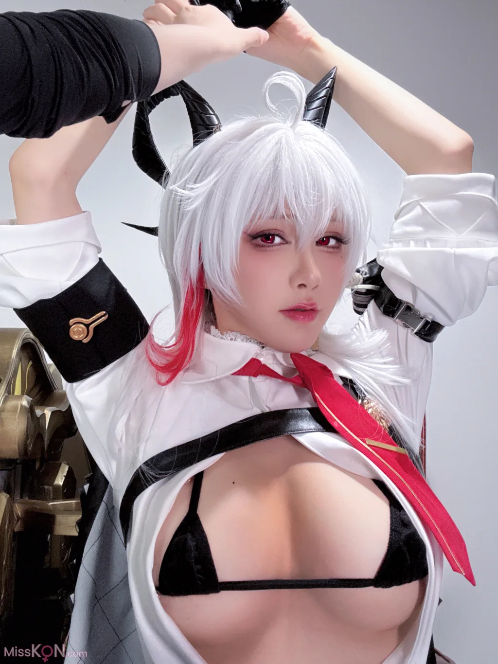 Coser@水淼Aqua: 贊妮 自拍 (30 photos)