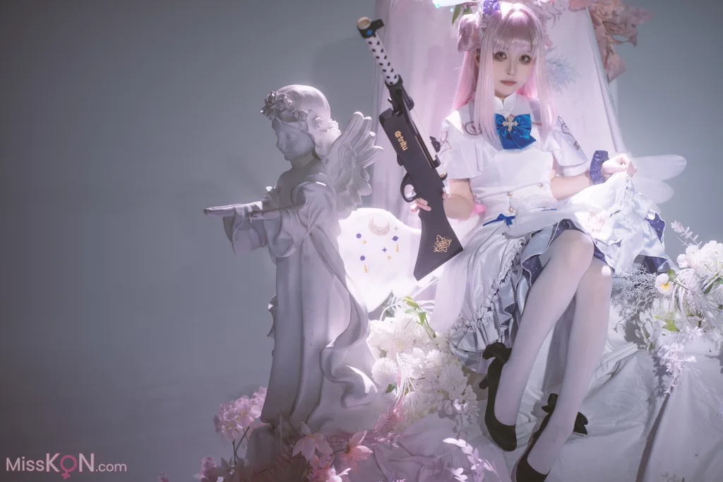 Coser@矢量鱼: 蔚蓝档案 圣园未花 (27 photos)