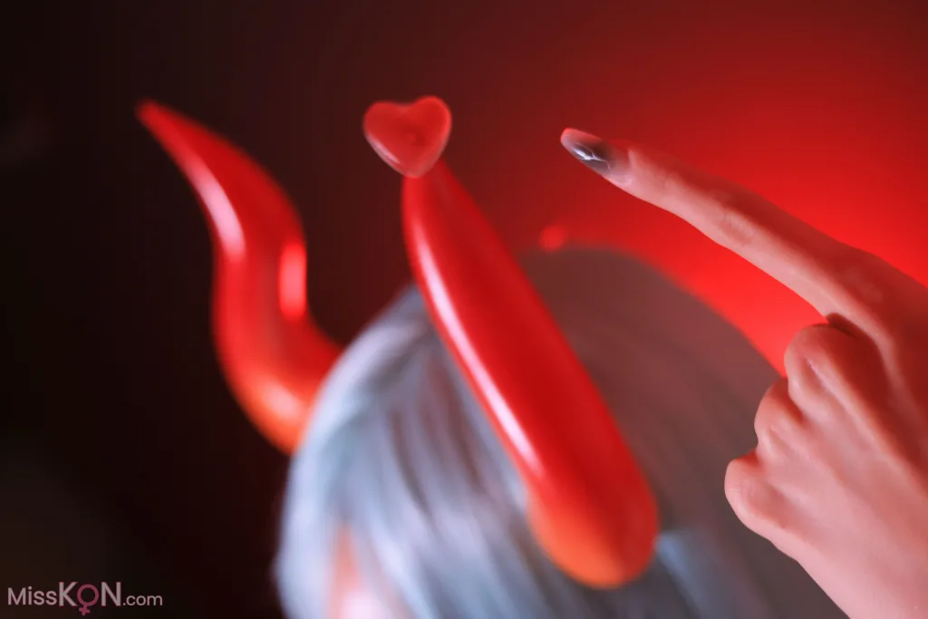 Dongeuran (동그란): Red Succubus (241 photos) – Page 7