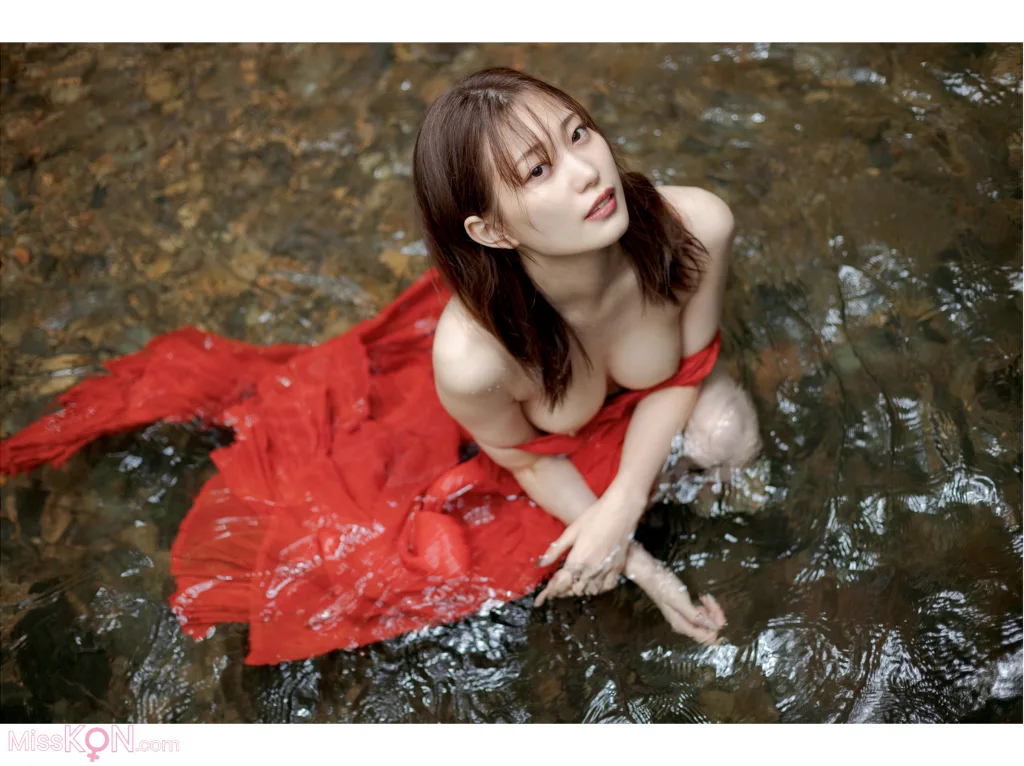 [JP] Akari Mitani (美谷朱音): アサ芸SEXY女優写真集 『RavishⅡ』 (32 photos)