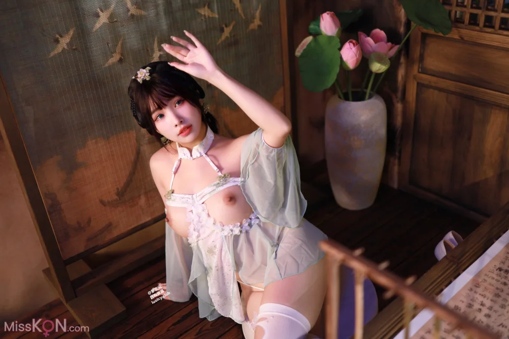 Coser@慕慕Momo: 医心素问 (40 photos + 1 video)