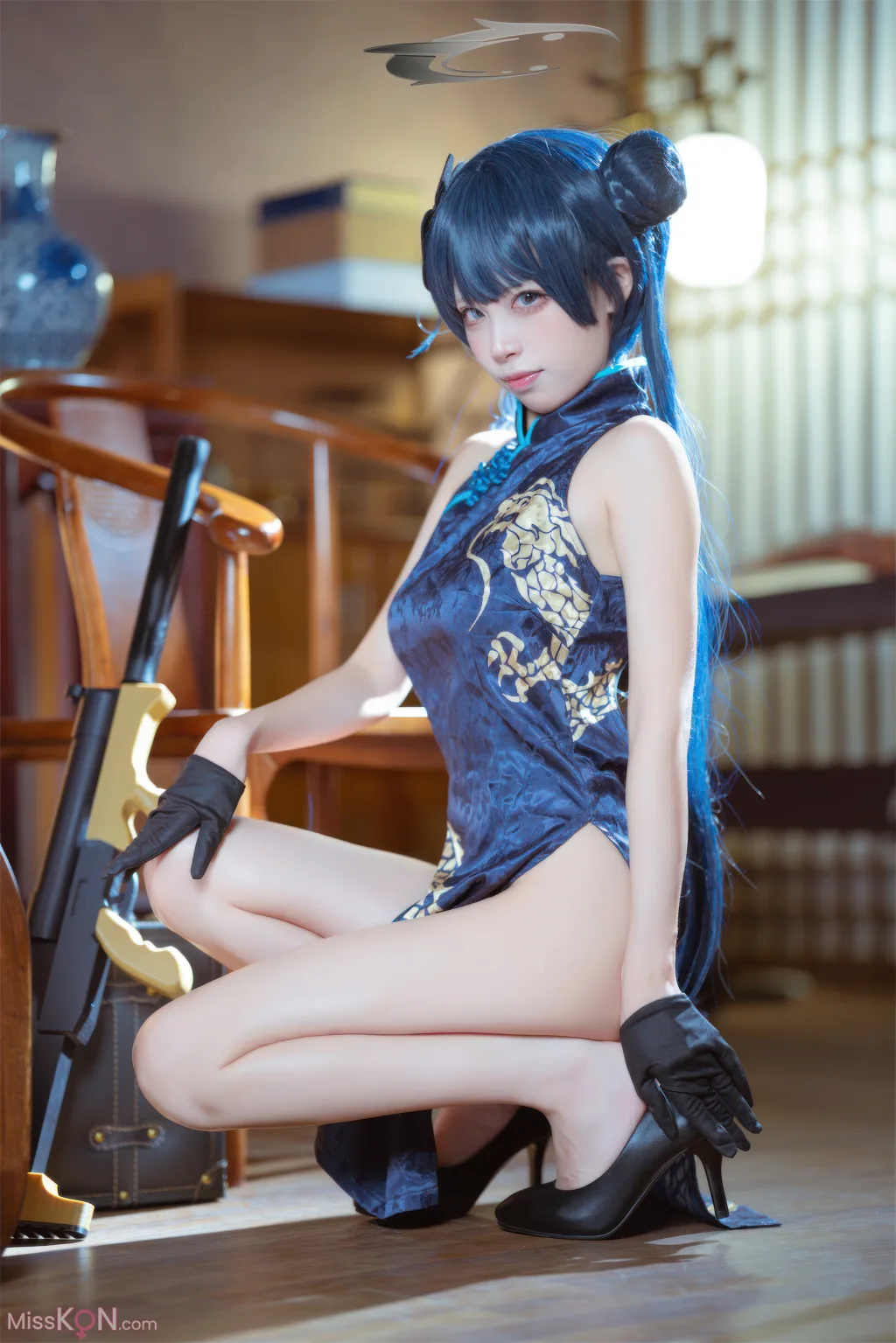 Coser@三無人型: 蔚蓝档案 龙华妃咲 旗袍 (42 photos)