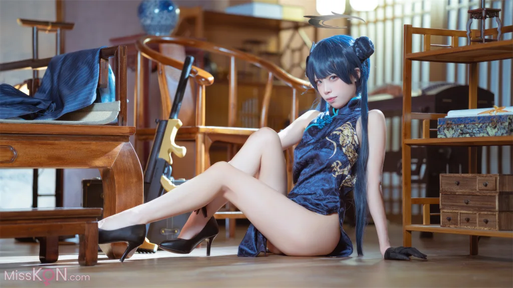 Coser@三無人型: 蔚蓝档案 龙华妃咲 旗袍 (42 photos)