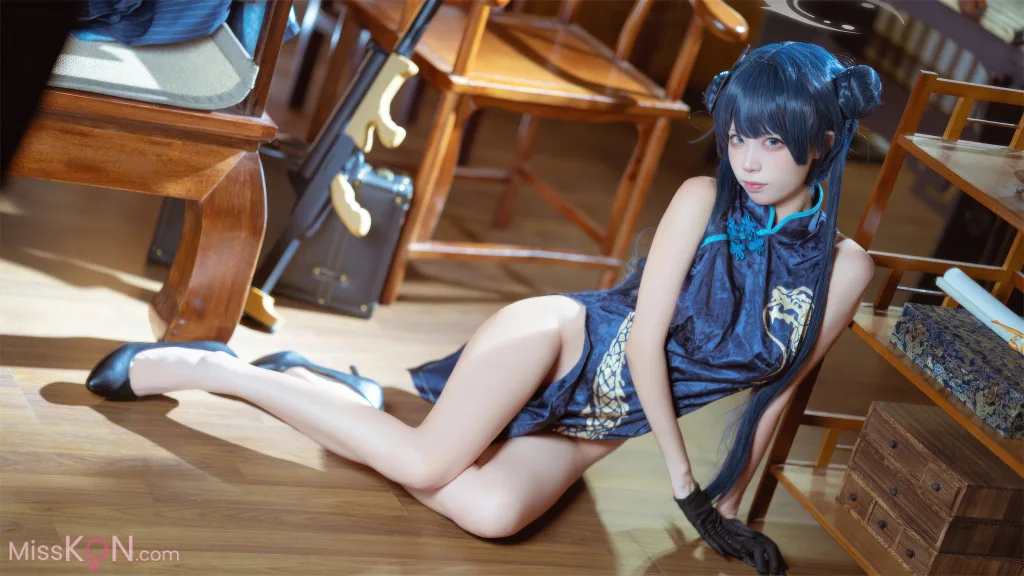 Coser@三無人型: 蔚蓝档案 龙华妃咲 旗袍 (42 photos)