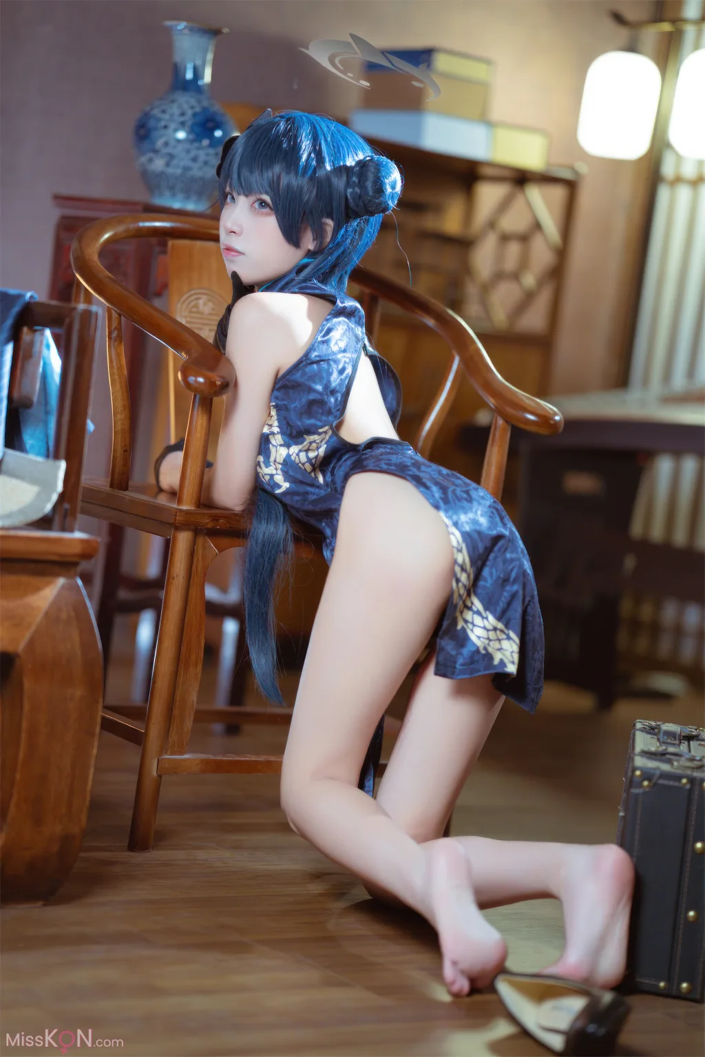 Coser@三無人型: 蔚蓝档案 龙华妃咲 旗袍 (42 photos)