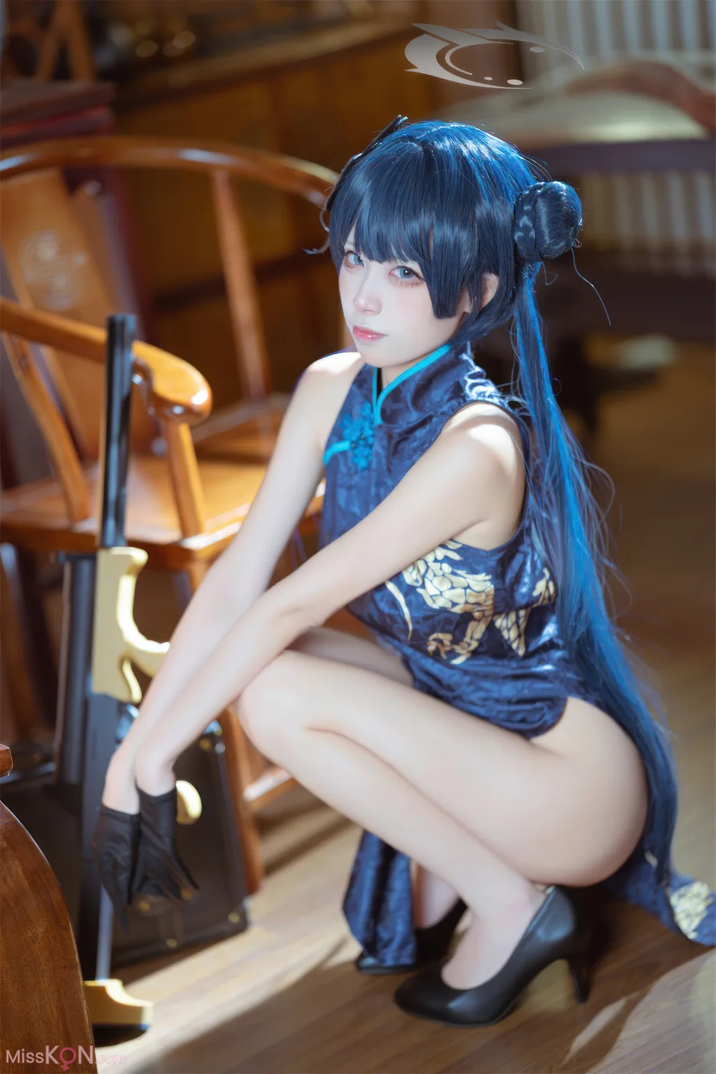 Coser@三無人型: 蔚蓝档案 龙华妃咲 旗袍 (42 photos)