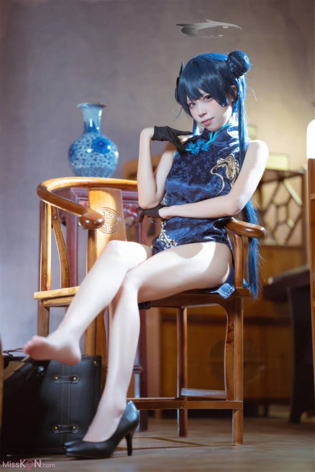 Coser@三無人型: 蔚蓝档案 龙华妃咲 旗袍 (42 photos)