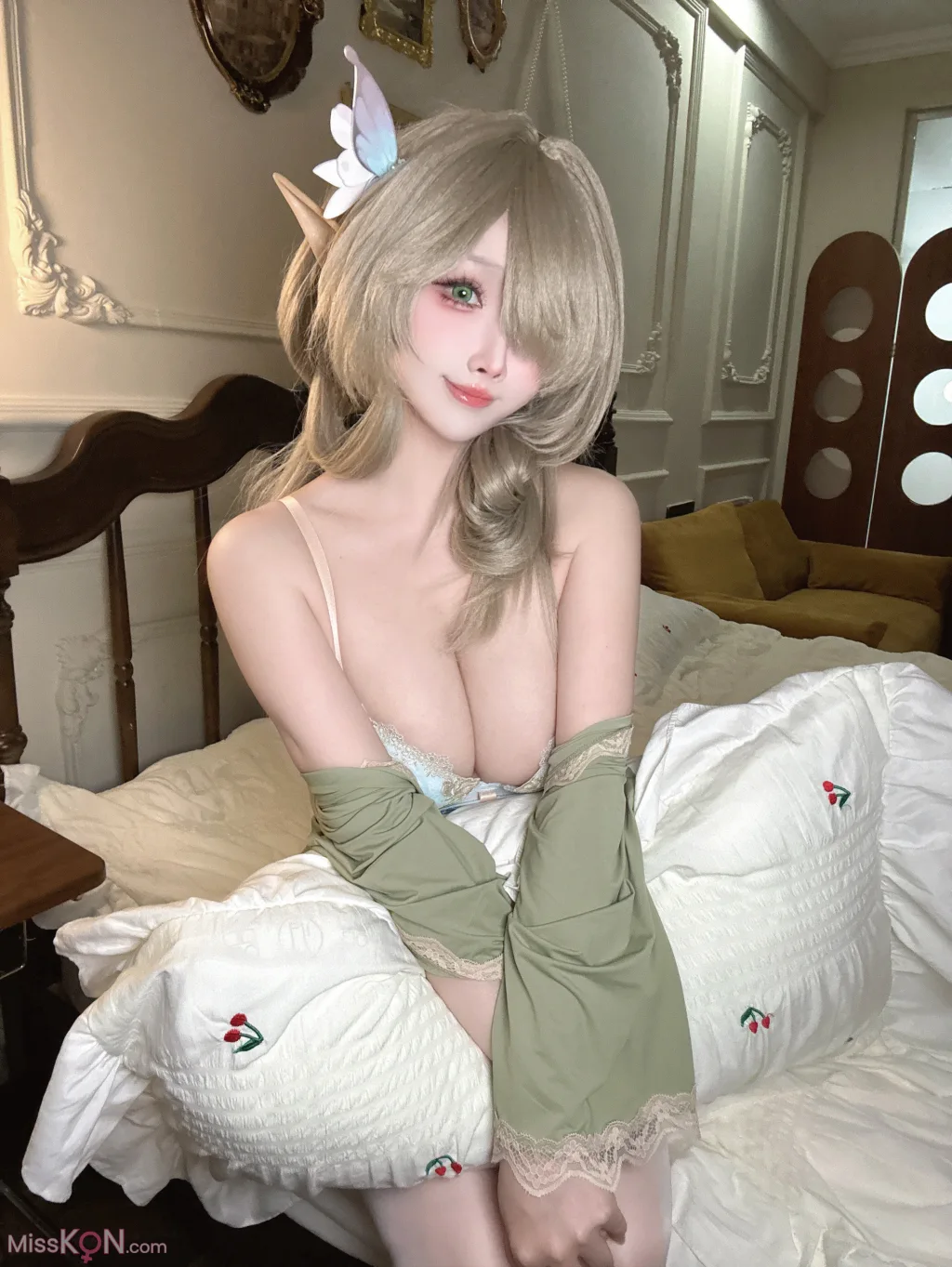 Coser@rioko凉凉子: 碧蓝航线 七省 内衣 (30 photos + 9 videos)