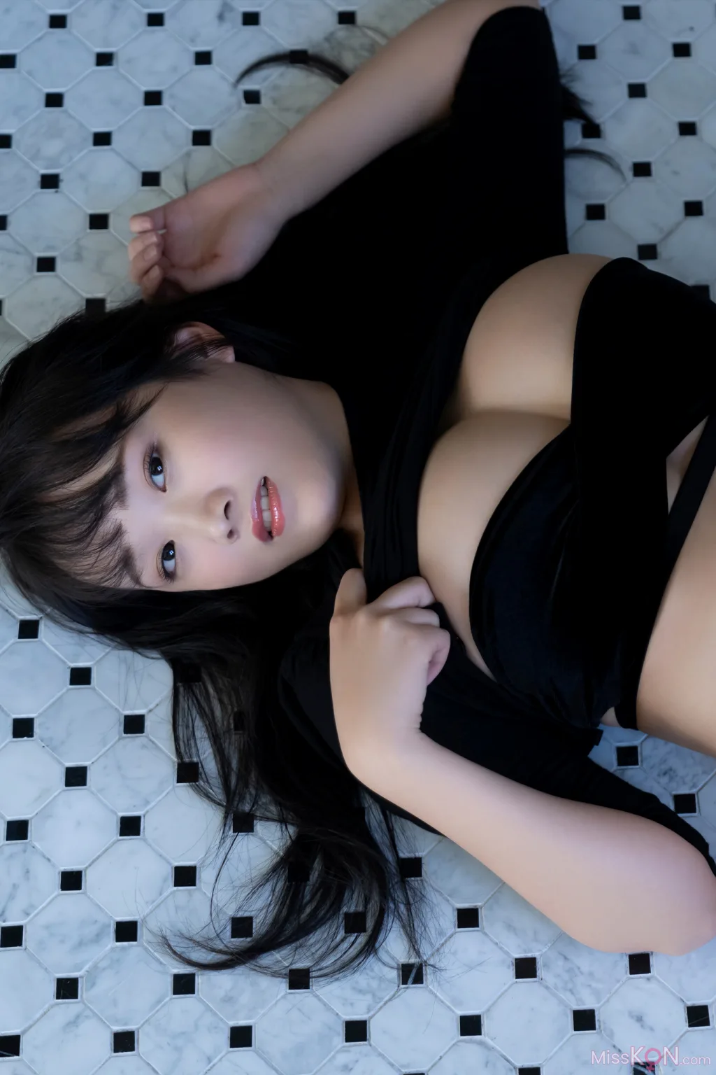 [JP] Riho Okumura (奥村梨穂): FRIDAY デジタル写真集 奇跡の神乳 Vol.2 (54 photos)