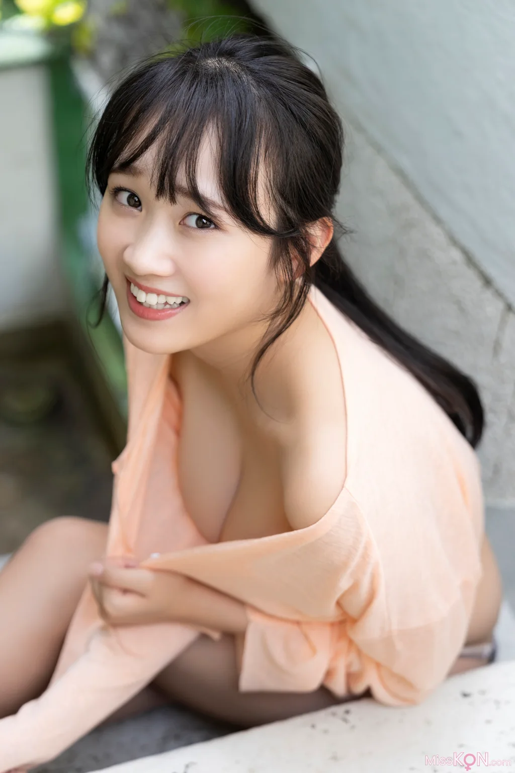 [JP] Riho Okumura (奥村梨穂): FRIDAY デジタル写真集 奇跡の神乳 Vol.2 (54 photos)