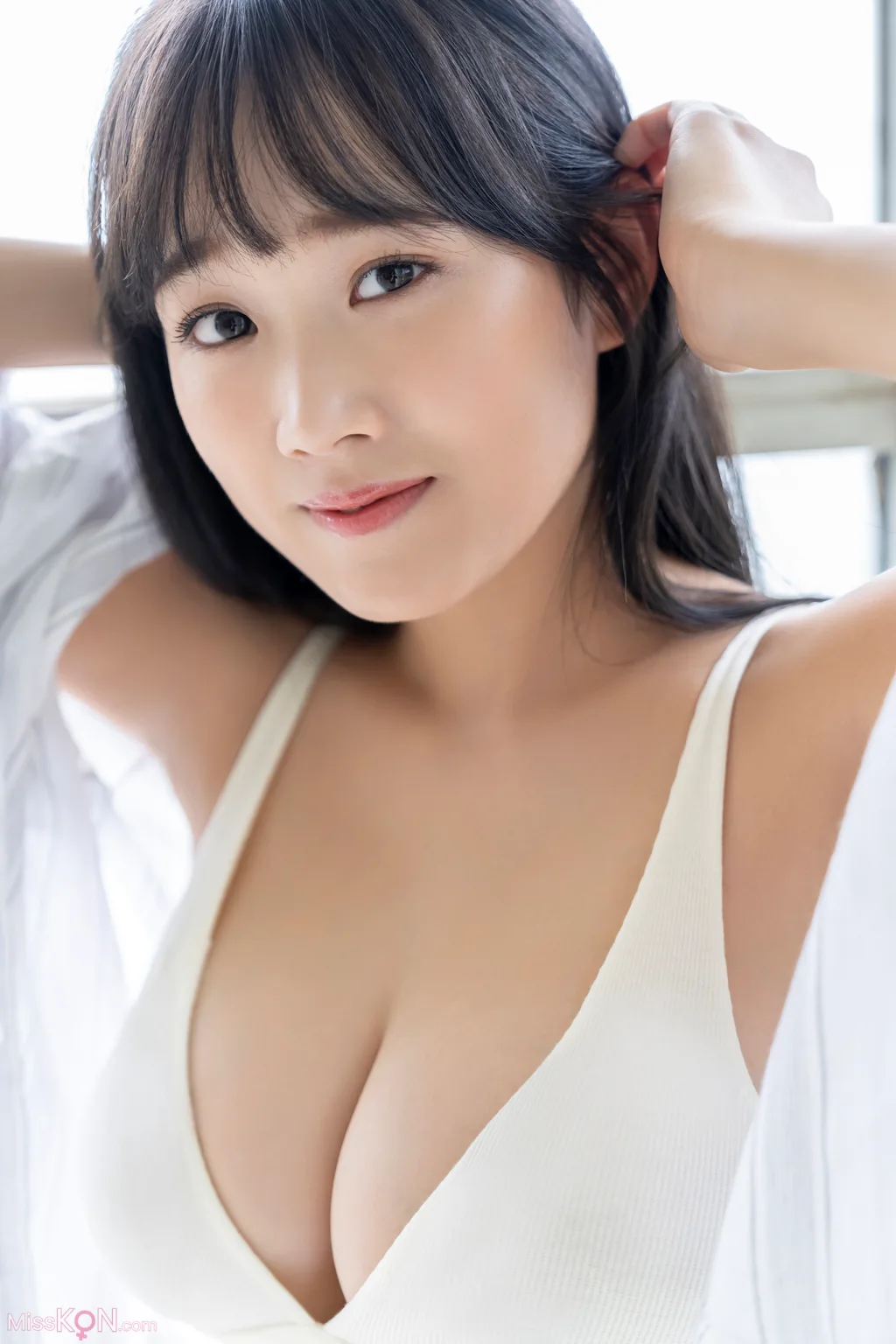 [JP] Riho Okumura (奥村梨穂): FRIDAY デジタル写真集 奇跡の神乳 Vol.1 (54 photos) – Page 2