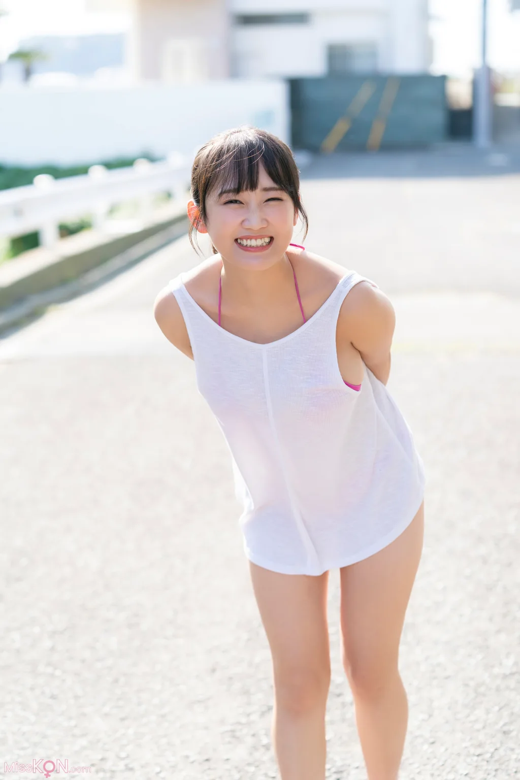 [JP] Riho Okumura (奥村梨穂): FRIDAY デジタル写真集 奇跡の神乳 Vol.1 (54 photos) – Page 4